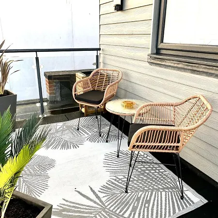 A Cozy Hideaway With Balcony - Close To Beach-2
