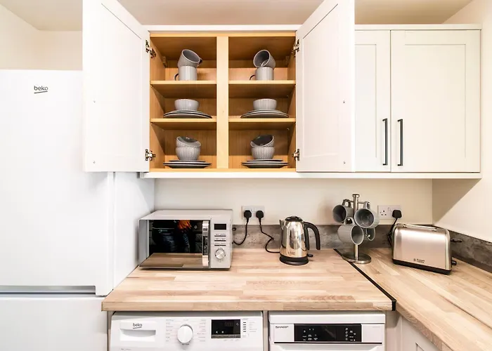 Wow! Seaview Beach Sleeps 6-Free Parking
